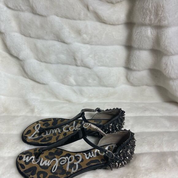 Sam Edelman Black patent &soft leather thong sandals spikes& Jewels accent SZ7.5 - Picture 2 of 11